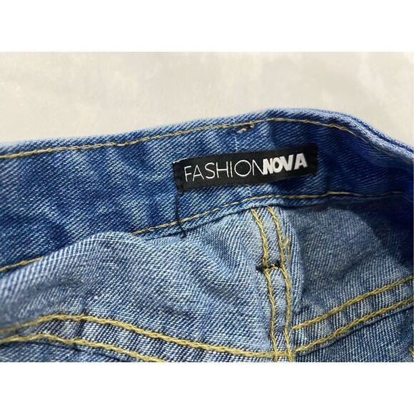 Fashion Nova Something Missing Boyfriend Jeans Size 13 - Picture 7 of 8